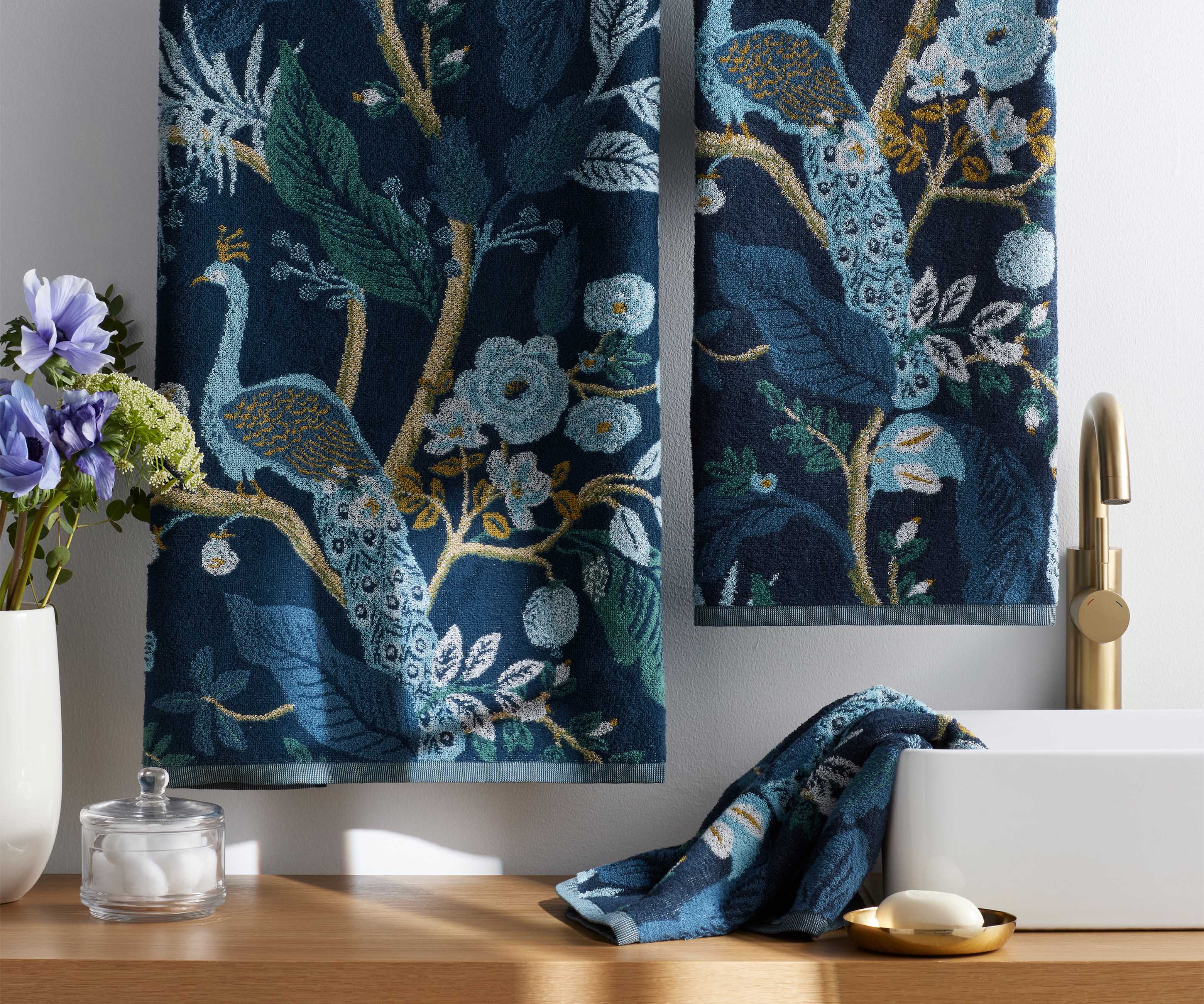 Jacquard Hand Towel - Peacock