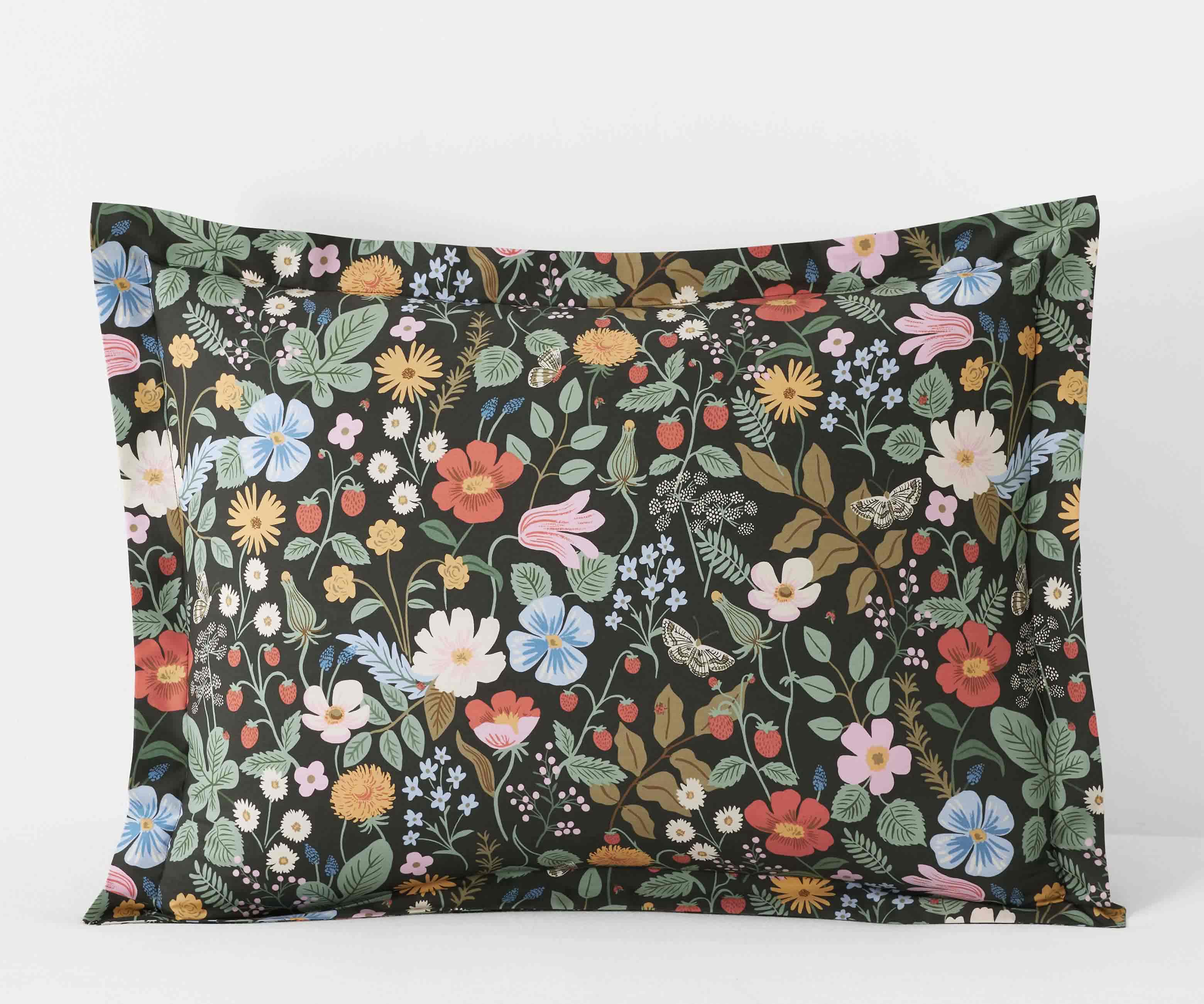Percale Sham - Strawberry Fields Black