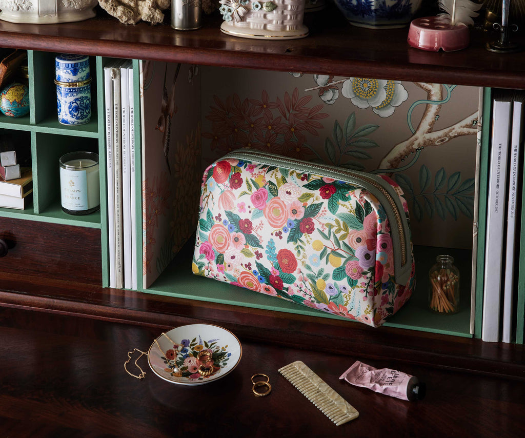 Large Cosmetic Pouch - Garden Party – Rifle Paper Co