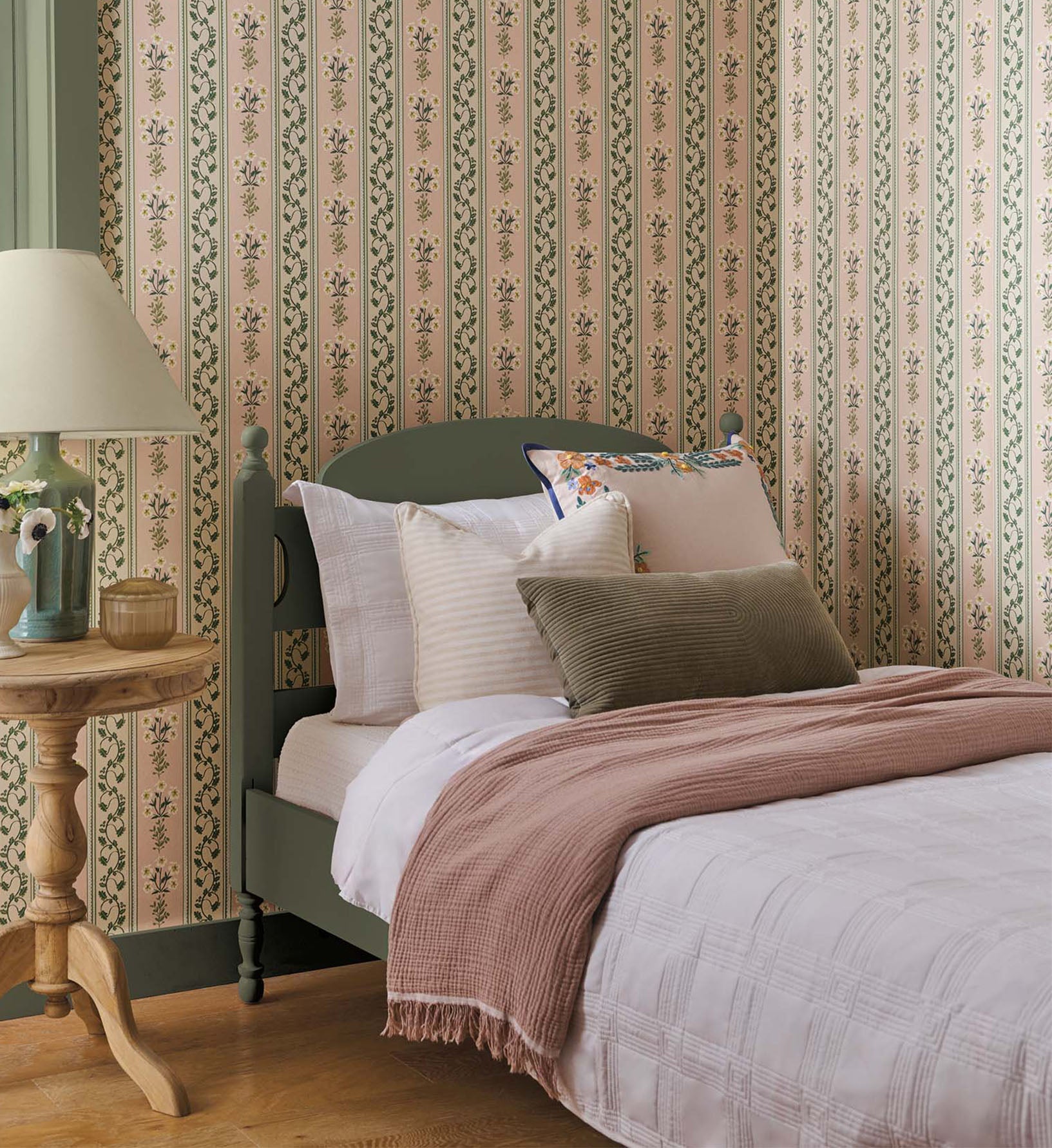Portico Wallpaper - Blush