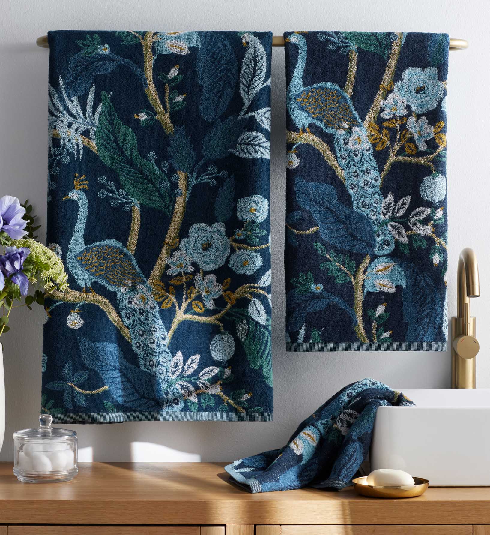 Jacquard Bath Towel - Peacock
