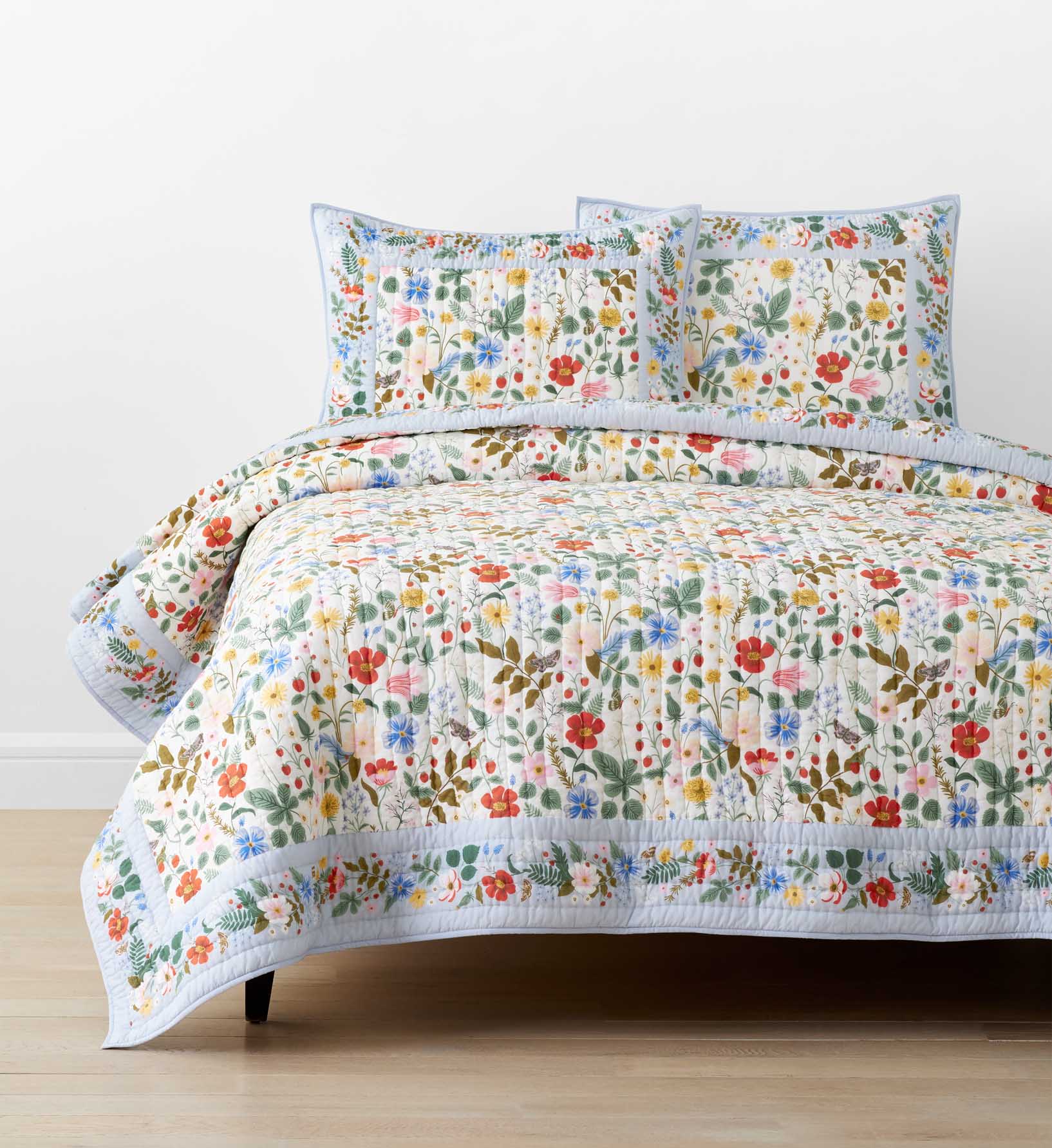 Cotton Quilt - Strawberry Fields