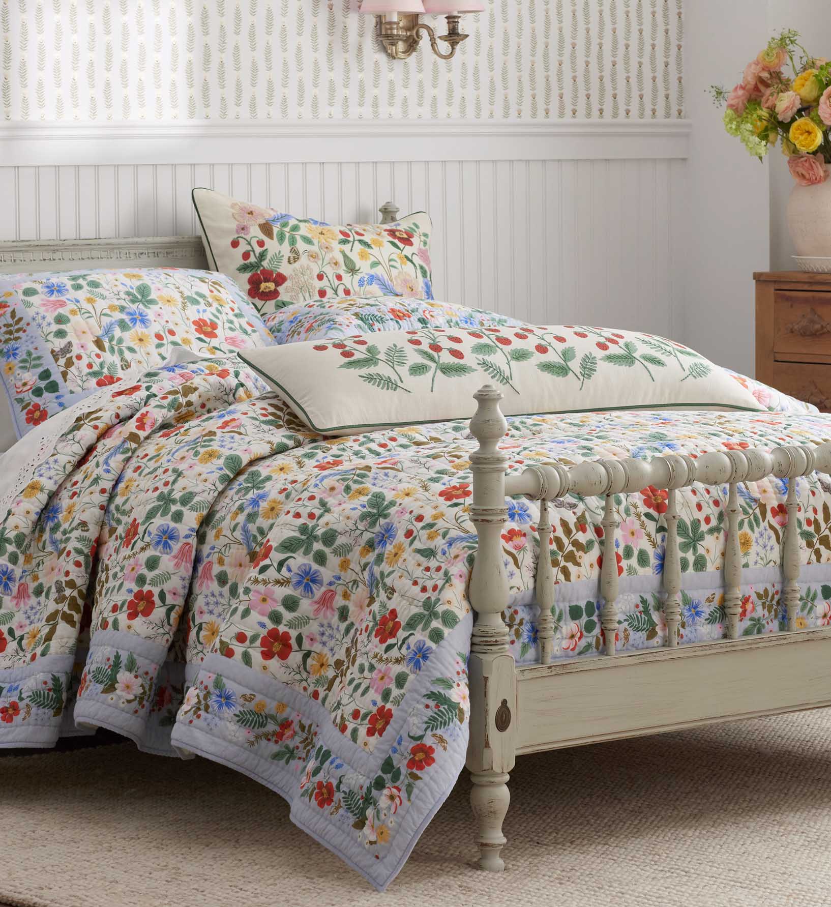 Cotton Quilt - Strawberry Fields