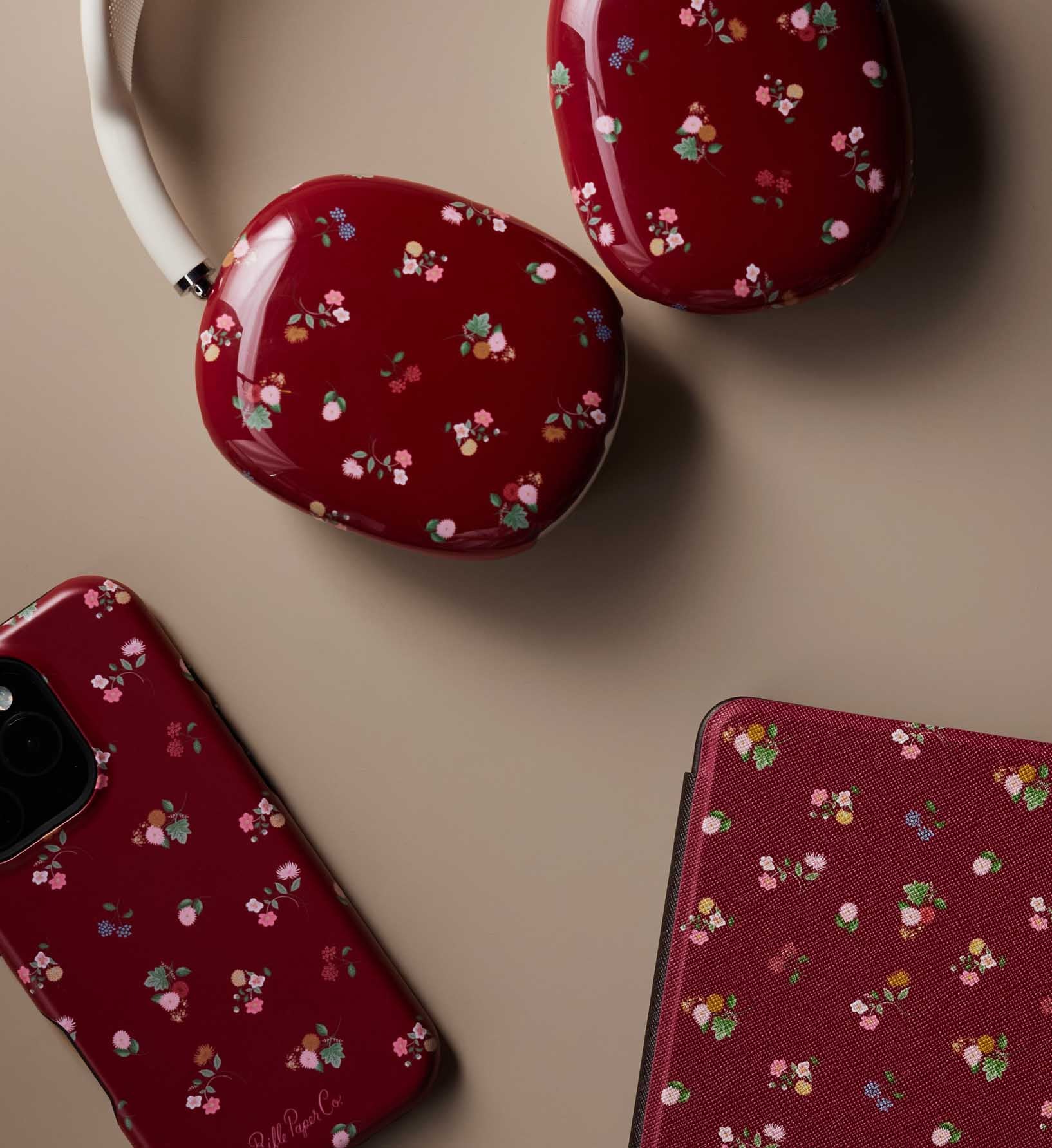 AirPods Max Case - Ditsy Dahlia