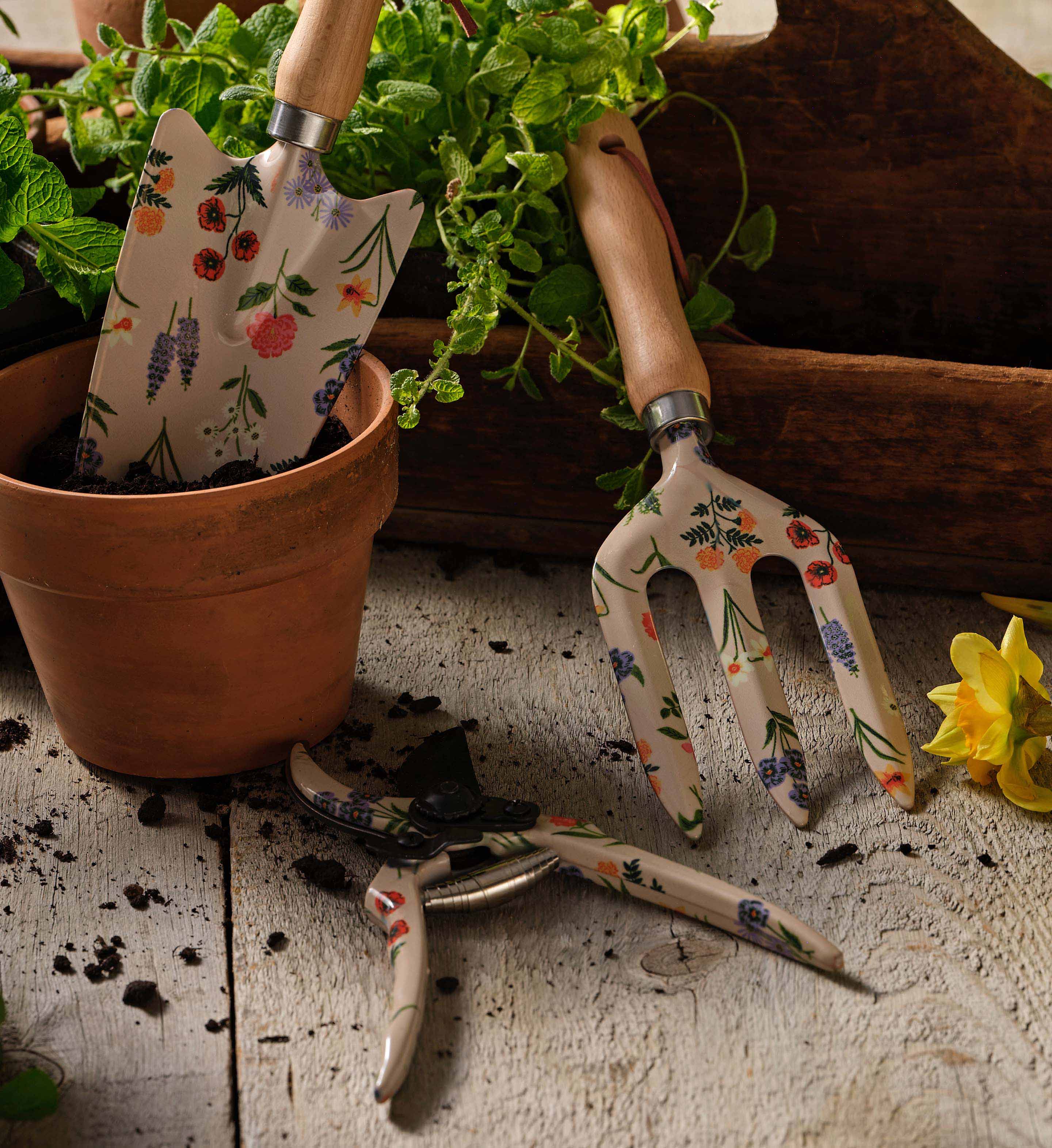 Gardening Tool Set - Garden Study