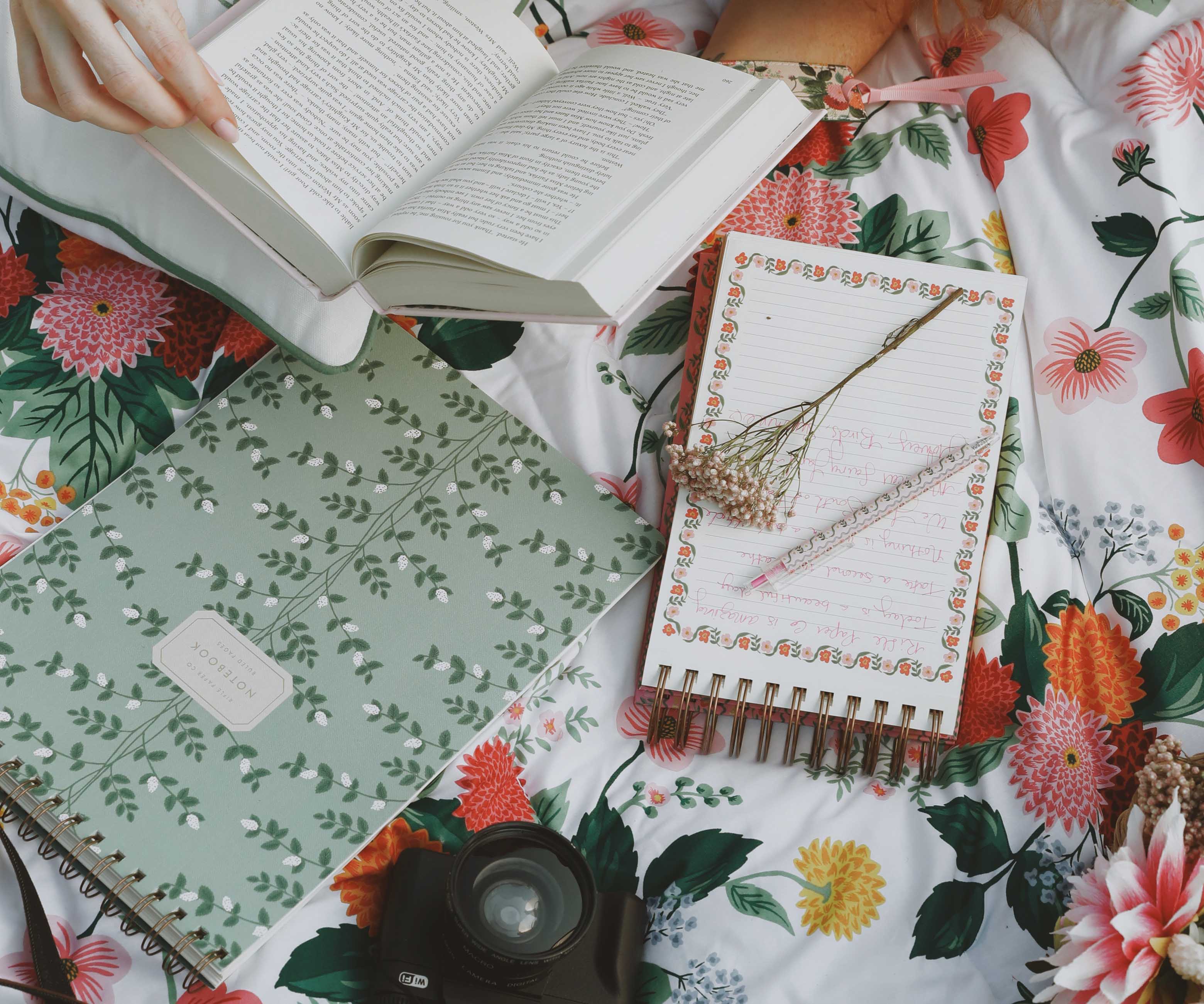 Desktop Spiral Notepad - Delphine