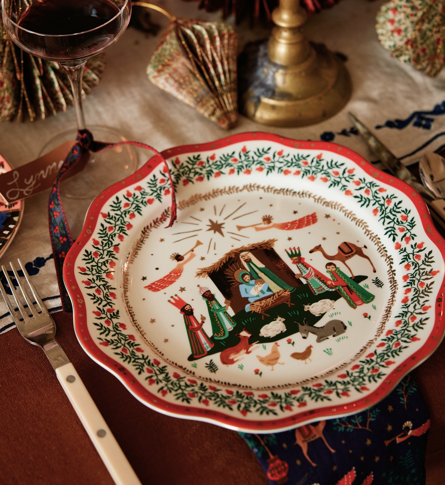 Porcelain Dinner Plate Set - Nativity