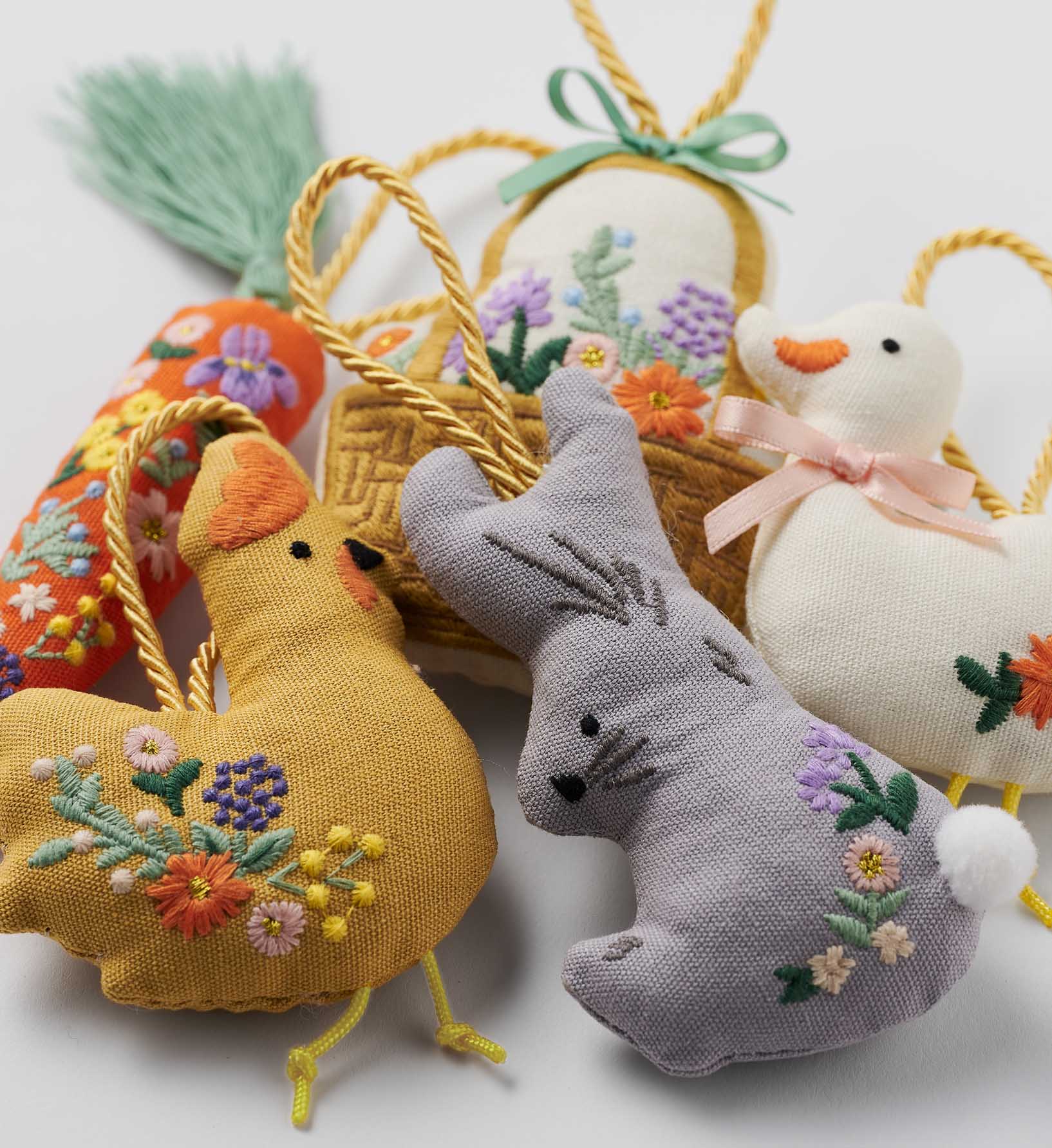 Embroidered Ornament Set - Spring Farm