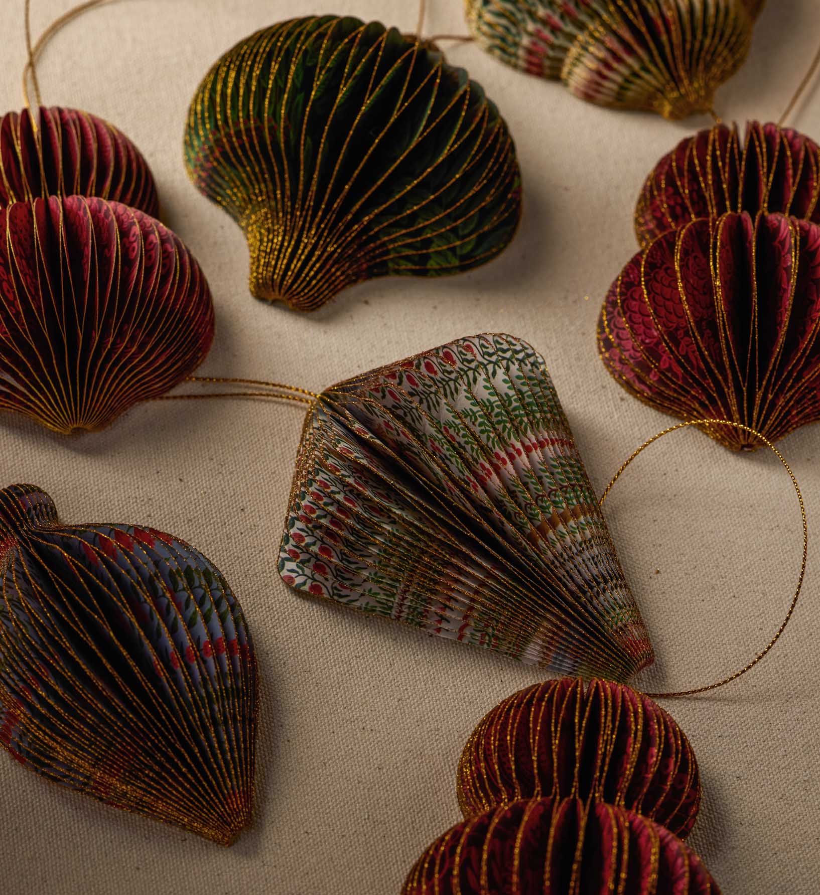 Holiday Honeycomb Ornament Set - Christmastide
