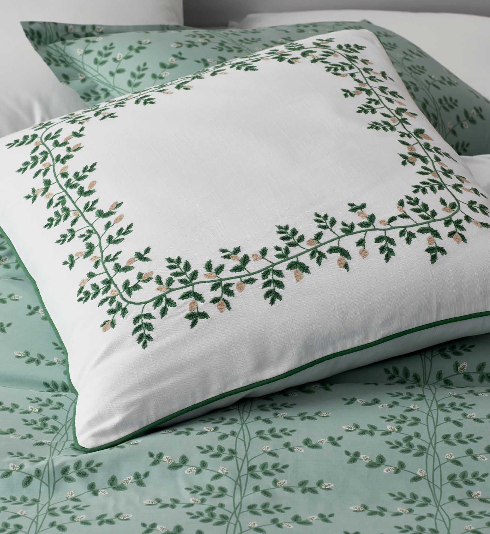 Embroidered Pillow Cover - Climbing Vines White