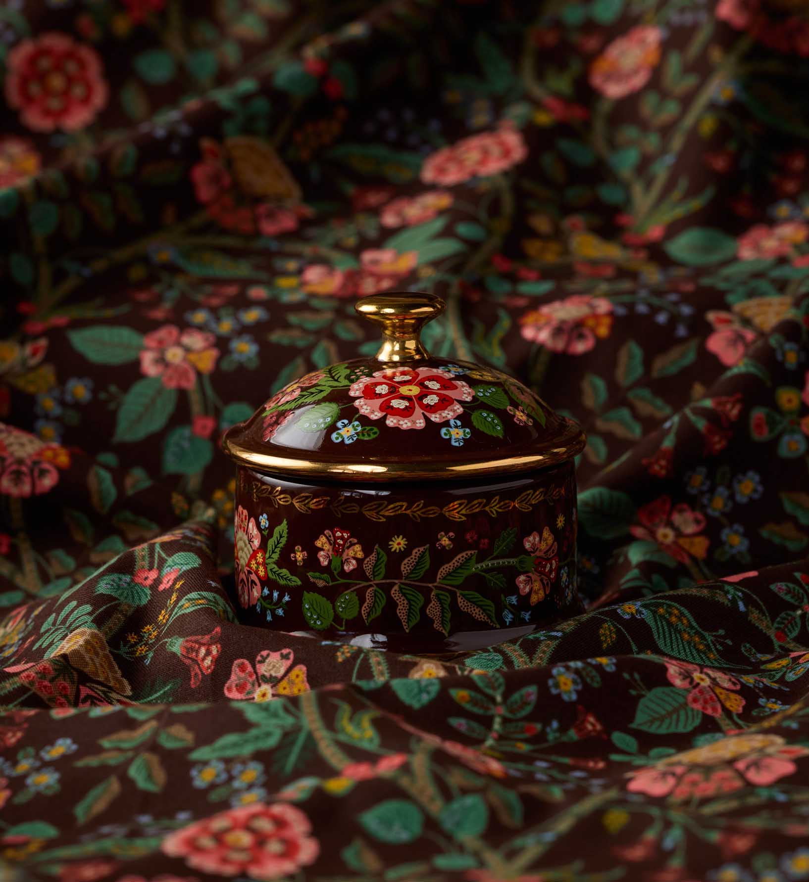 Round Porcelain Box - Gracie