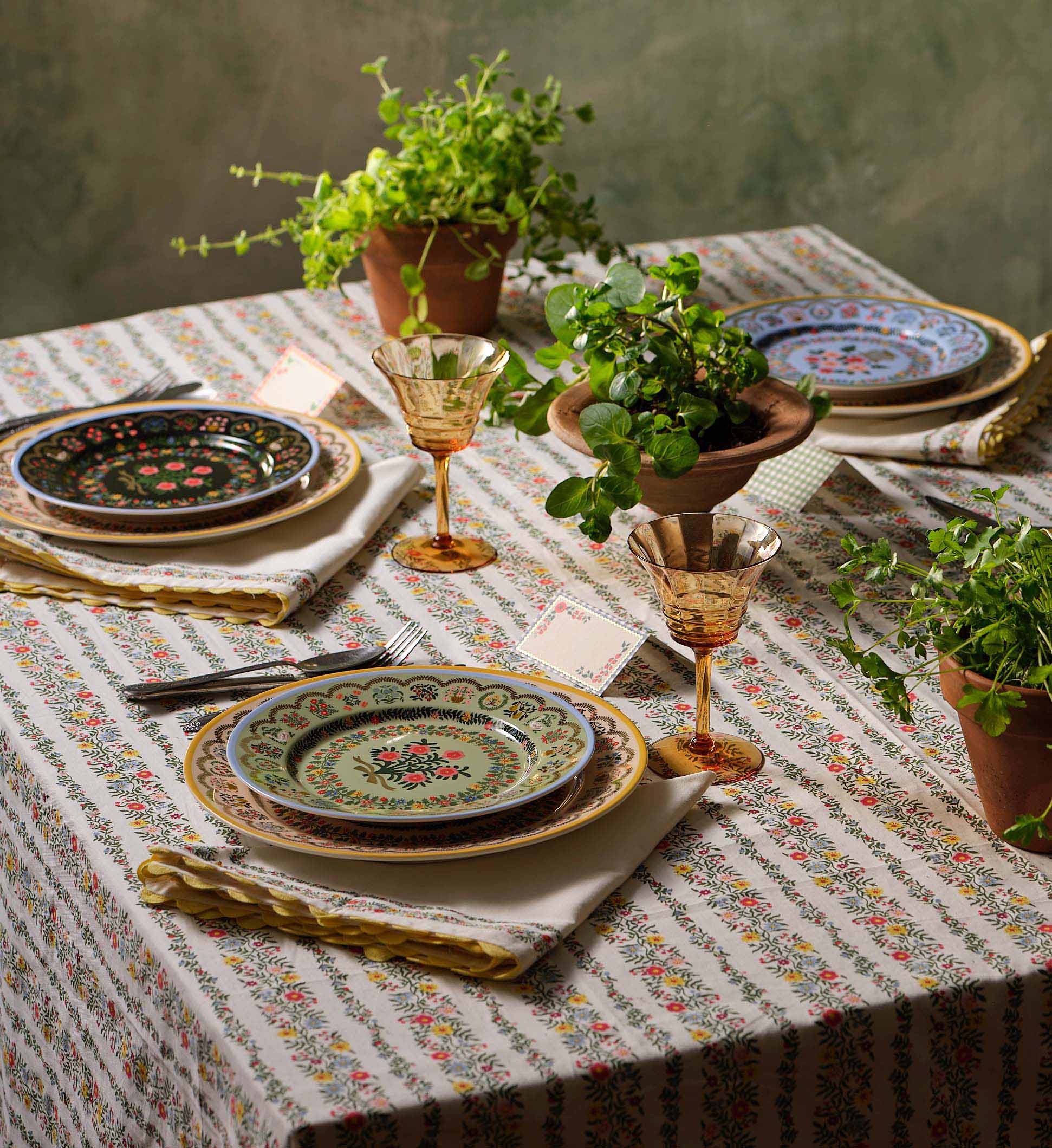 Cotton Tablecloth - Rosette