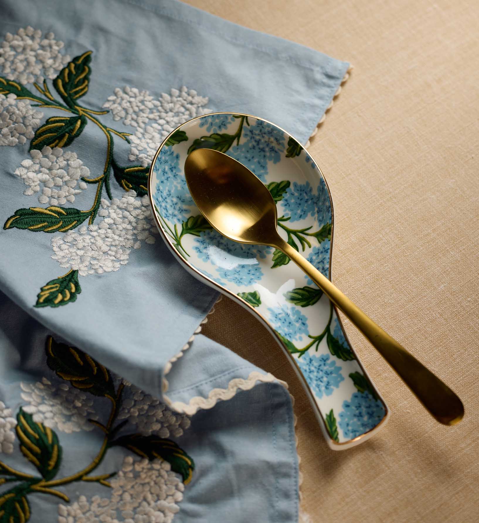 Porcelain Spoon Rest - Hydrangea