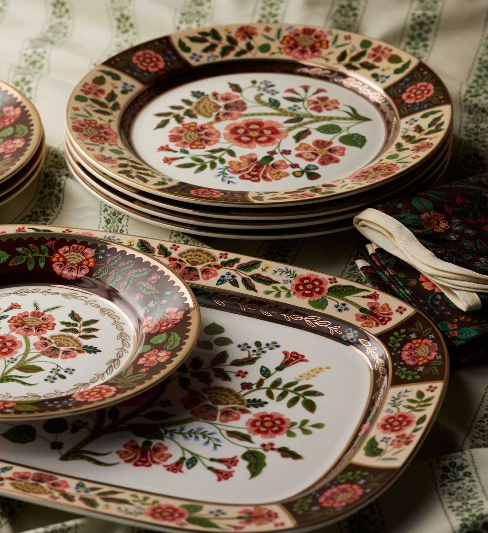Gracie Porcelain Dinner Plate Set | Rifle Paper Co.