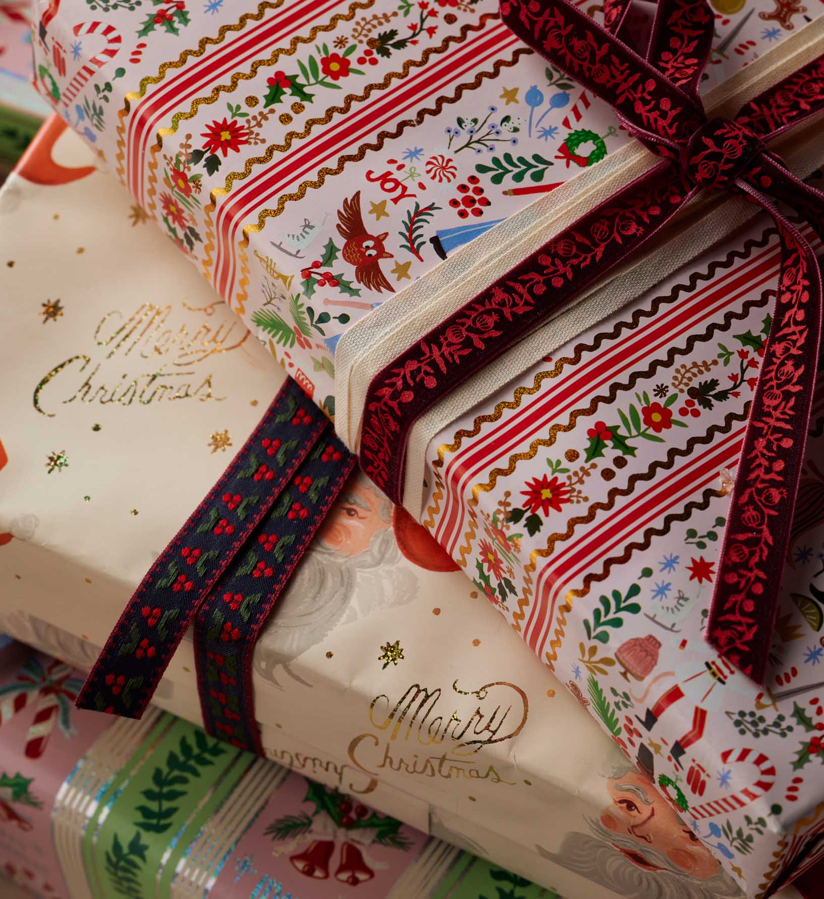 Vintage Cheer Set of 3 Wrapping Rolls