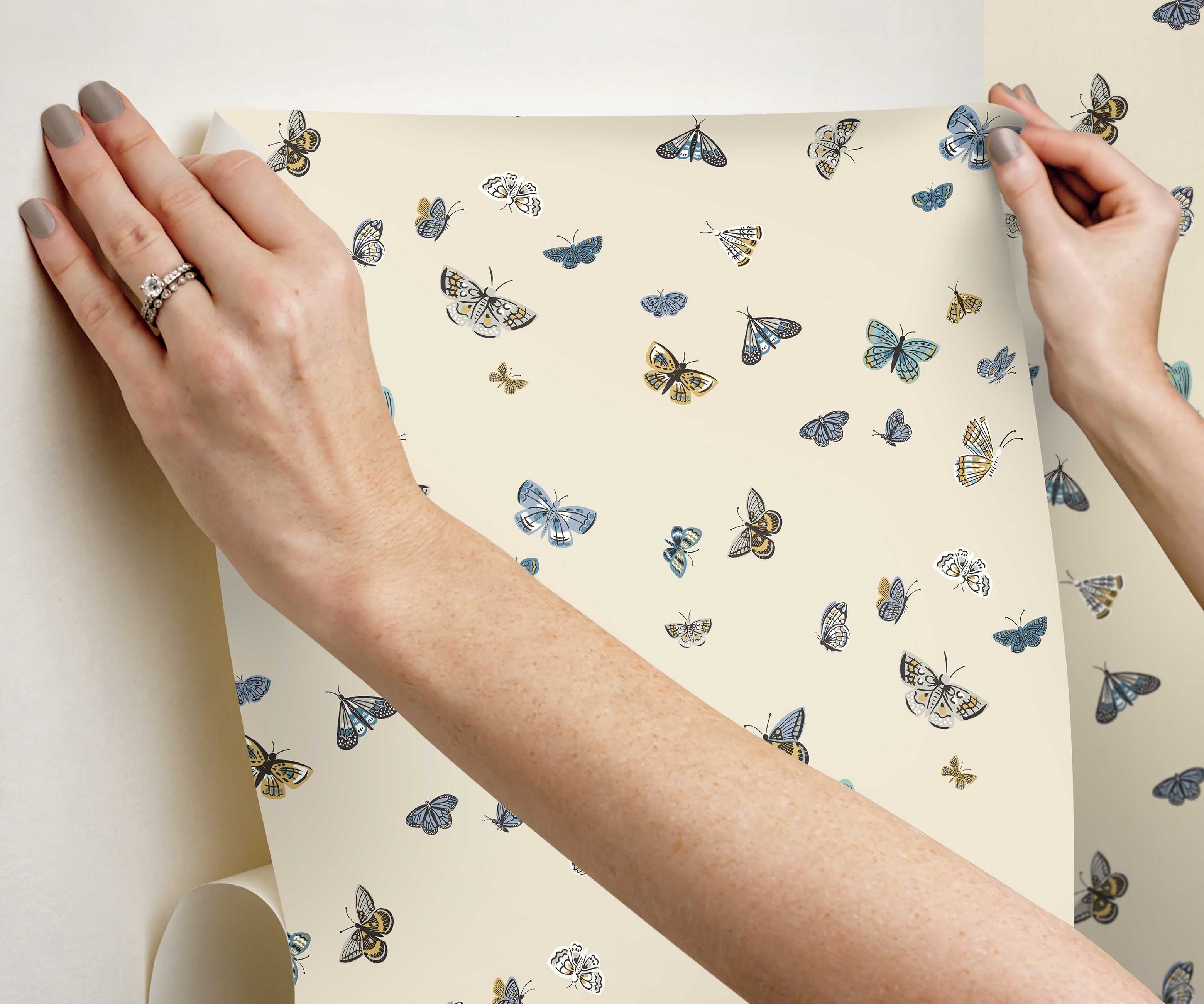 Butterfly House Peel & Stick Wallpaper - Linen