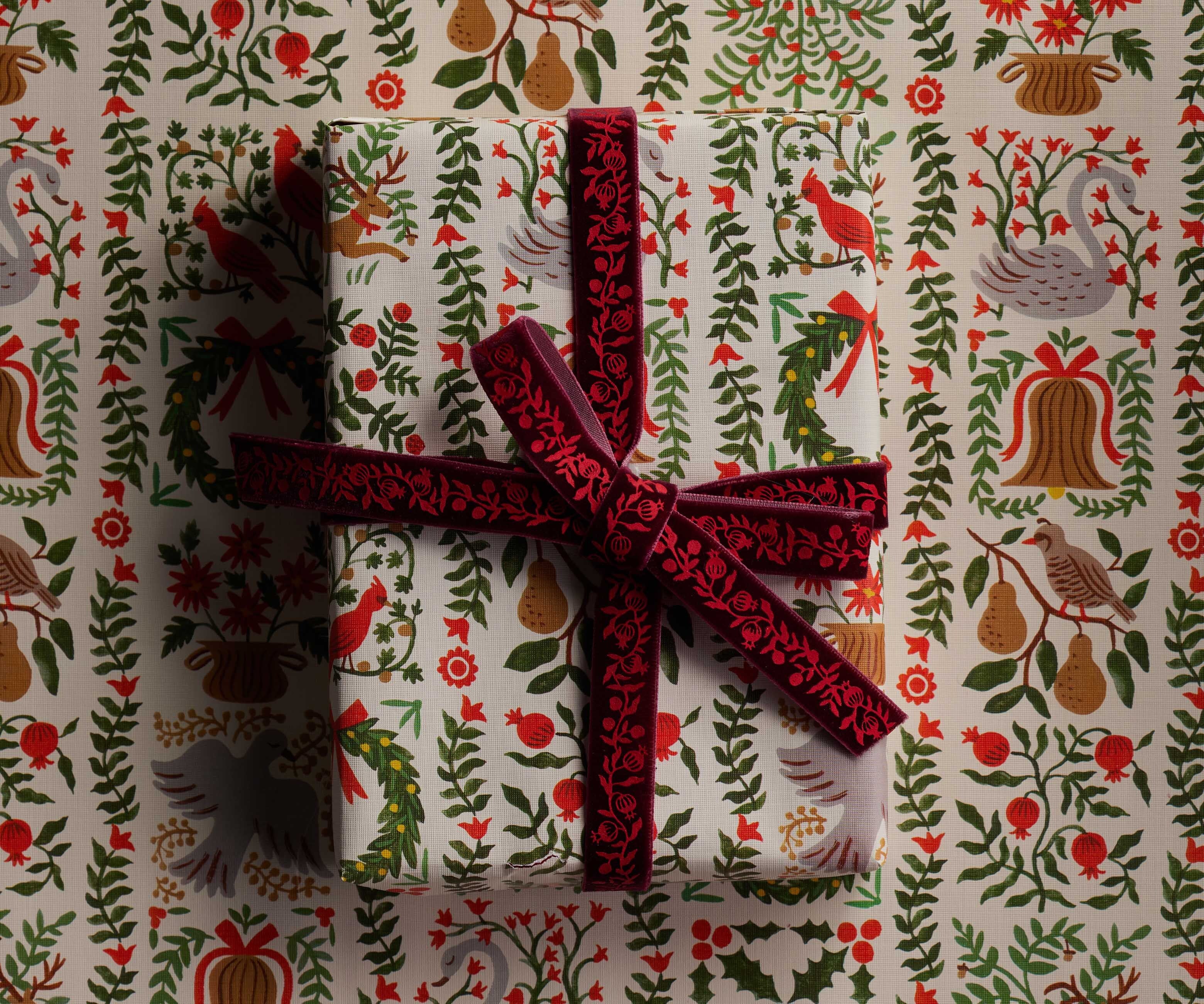 Holiday Wrapping Roll - Christmastide