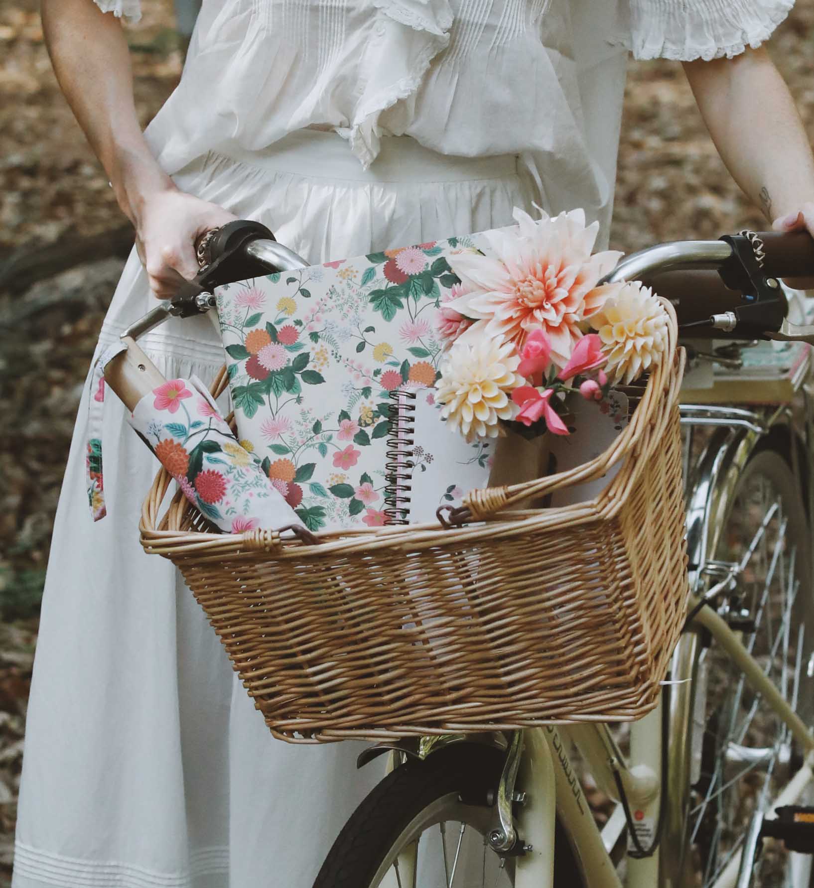 Classic Binder - Dahlia