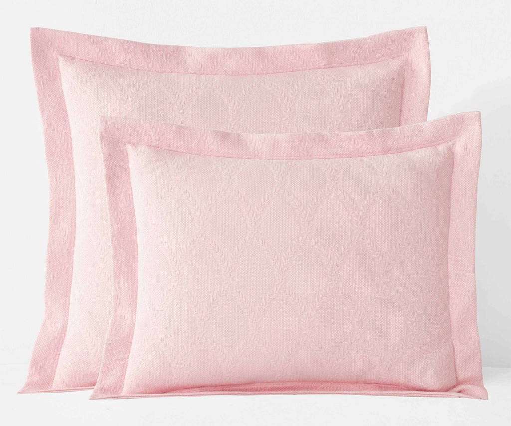 Matelassé Coverlet Sham